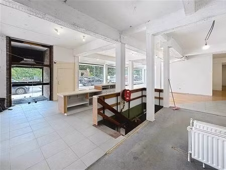 commerce 240 m² + 220 m² stockage