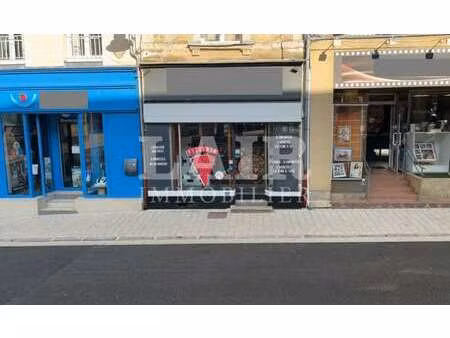 vente bureaux et commerces à mamers (72600) : à vendre / 30m² mamers