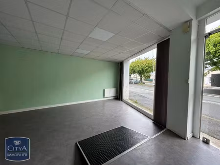 local professionnel à louer 86.81 m² - châteauroux (36) - 750€