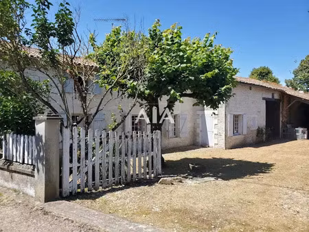 vente propriété 4 pièces 151 m² à chaunay (86510)  140 000 €