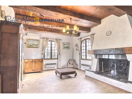 vente maison 6 pièces 150 m² ceyreste (13600)