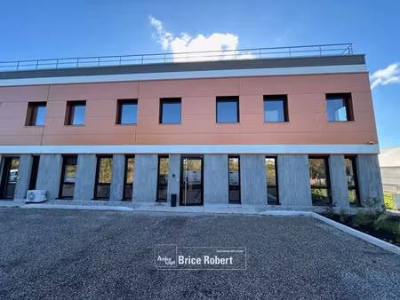 a vendre - local d'activité mixte avec du triphasé dans le dépôt - meyzieu