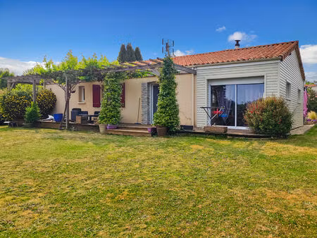 vente maison 5 pièces  123.00m²  la salle