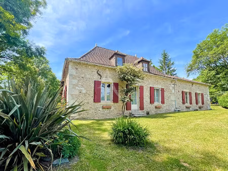 vente maison 9 pièces  193.00m²  villeréal