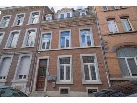 option! immeuble de rapport avec 4 entités + extérieur