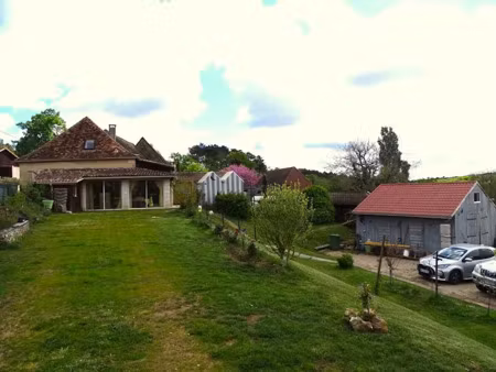 vente maison 7 pièces 164 m² à eyraud-crempse-maurens (24140)  325 000 €