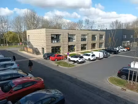 location local professionnel 394m² val de reuil 27100