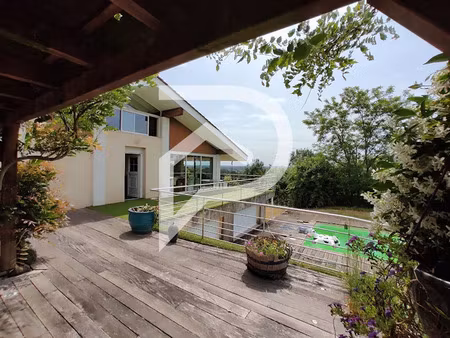 vente maison 7 pièces 305 m² à bonzac (33910)  367 000 €