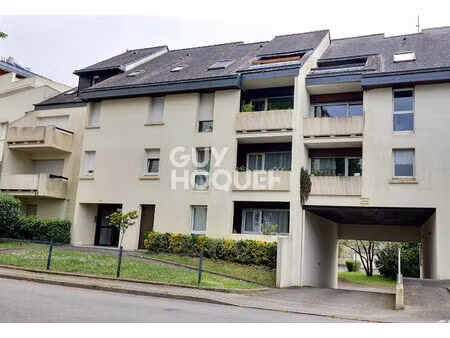 grand t2 avec un garage et une cave