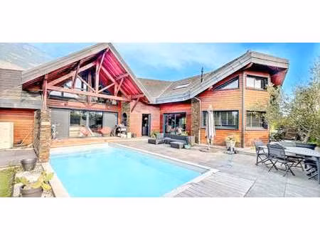 villa avec piscine et jardin drumettaz-clarafond (73)