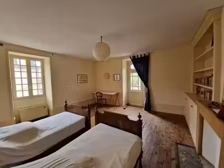 maison en pierre de 5 pièces principales
