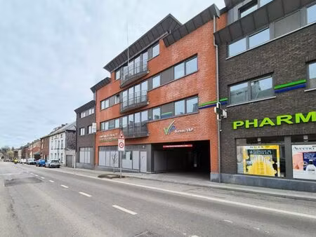 courcelles commerce de 305m² à louer