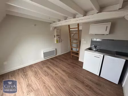 appartement à louer 1 pièce 18.85 m² - laval (53) - 375€