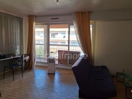 cavalaire  grand t2 48 m²+ terrasse 10m2  3e étage lumineux  ascenseur 240 000 euros