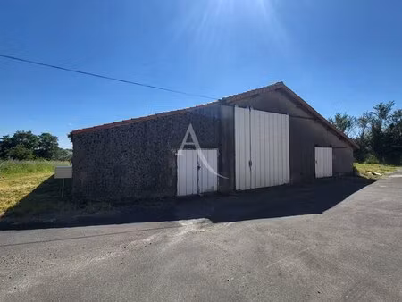 en vente maison 215 m² – 88 200 € |saint-pierre-des-échaubrognes