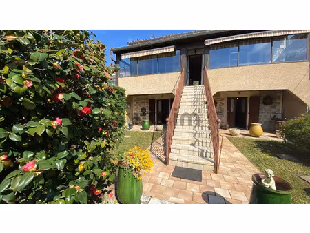 ales  en prairie  maison avec 2 appartements