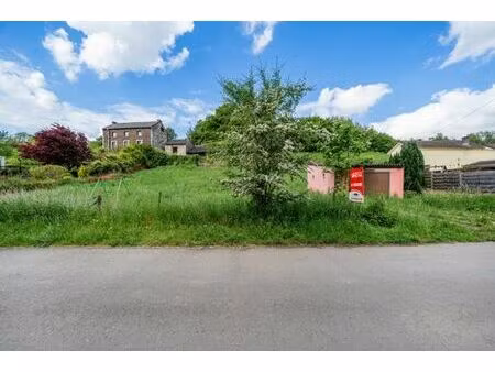 terrain à bâtir d'une superficie totale de 945 m²