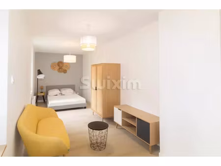location meublée appartement 2 pièces 40.7 m² à saint claude (39200)  450 €