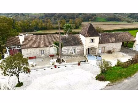 propriété d'exception de 285 m² sur 2 2 ha