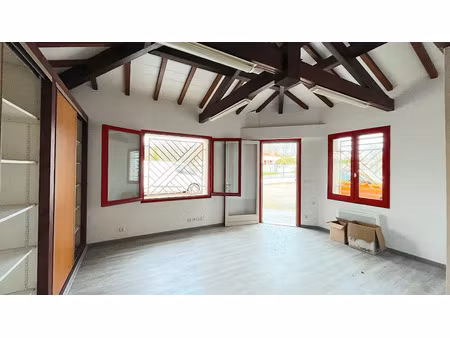 location locaux professionnels 0 pièces 51.11 m² à cavignac (33620)  400 €