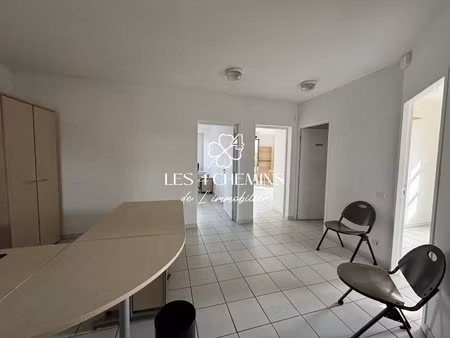 location locaux professionnels 76.75 m² à rousset (13790)  1 314 €