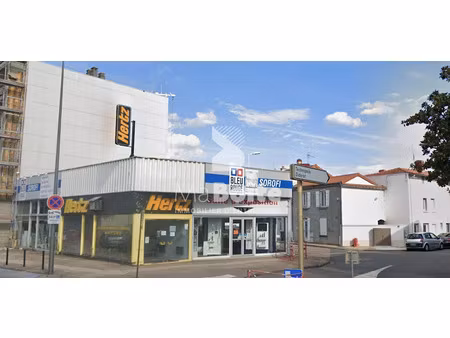 location locaux professionnels 1450 m² à roanne (42300)  3 000 €