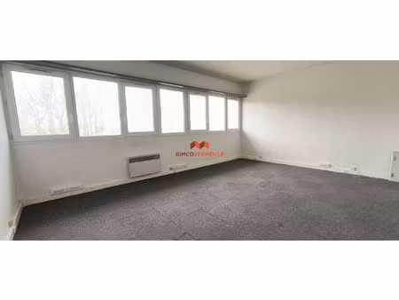 bureau en centre ville d'eragny 30 m2
