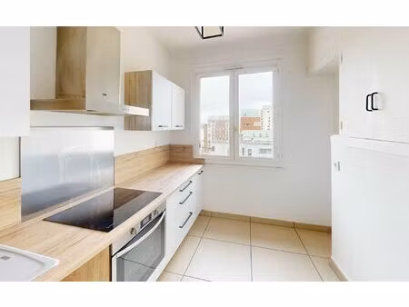 appartement saint-étienne 63.67 m² t-3 à vendre  71 000 €