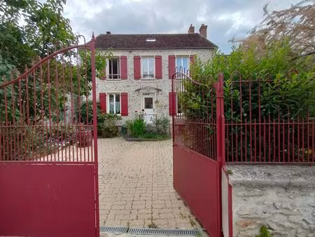 maison de charme avec jardin bucolique – rare sur le secteur !