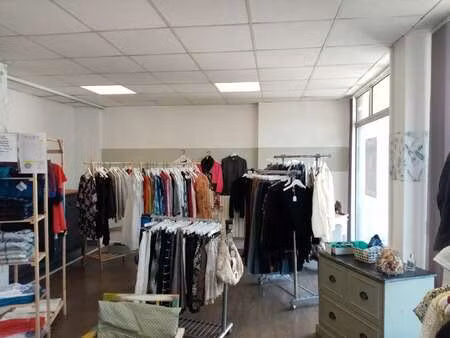 vente bureaux et commerces à angers centre (49000) : à vendre / angers centre