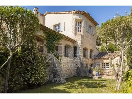 villa de luxe à vendre dans le quartier les indes les-groulles