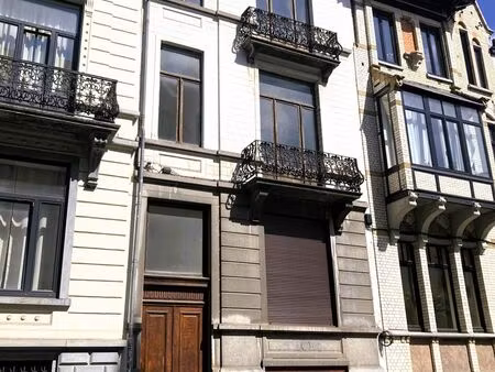 duplex à vendre avec terrasse et 2 chambres   ixelles (vbc86330)