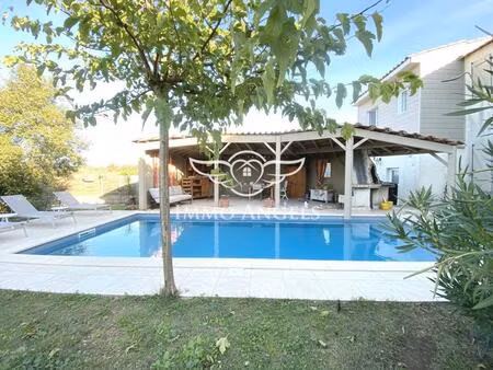 maison familliale avec 2 appartements sur un terrain de 1 000 m?