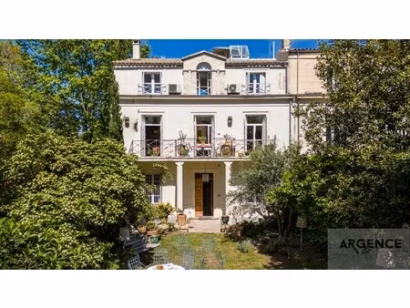 hôtel particulier à vendre dans le quartier port marianne