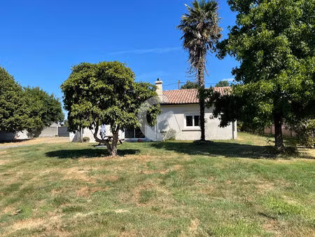 maison - 4 pieces - 112 m² - a vendre - nieul le dolent