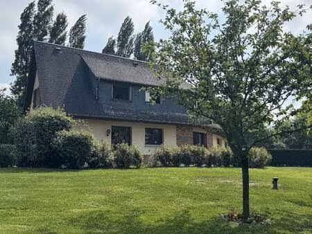 campagne proche de pont l'evêque  maison 3 chambres sur sous-sol avec jardin.