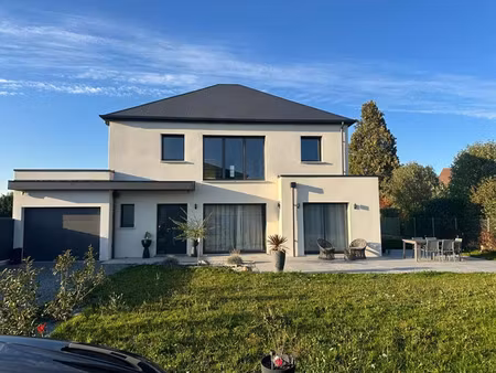 vente maison 7 pièces 170 m² neuville-sur-sarthe (72190)