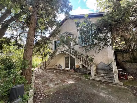 nîmes  quartier montaury  maison années 30  160m²   3chs sur 650m² de terrain