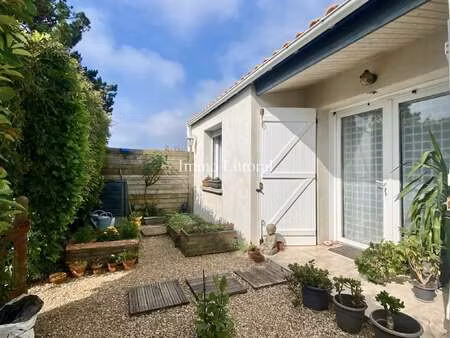 vente maison aux sables-d'olonne (85100) : à vendre / 190m² les sables-d'olonne
