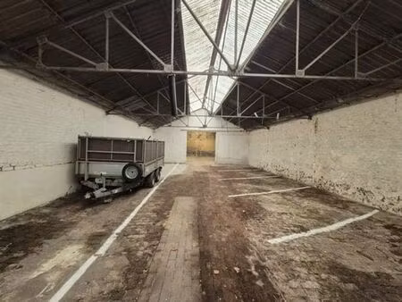 entrepôt de 250 m² à louer liège