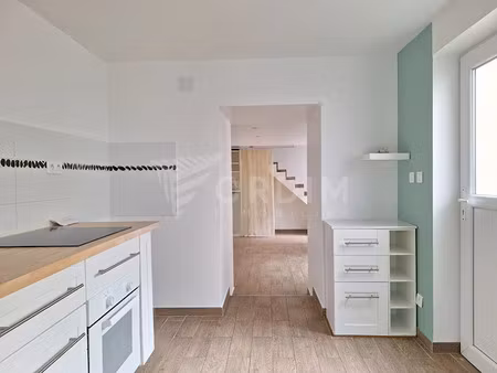 location maison 3 pièces 74 m² à bonny-sur-loire (45420)  620 €