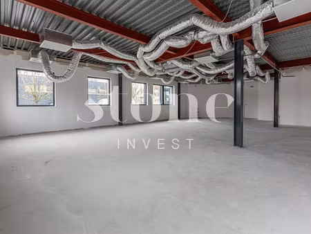 location locaux professionnels 124.68 m² à annecy (74000)  2 400 €