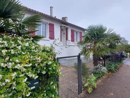 maison centre-bourg de l'herbergement / maison 4 chambre + d