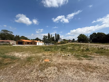 vente terrain  493.00m²  saint