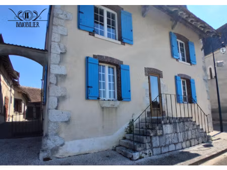 maisons de bourg avec cachet et dépendances