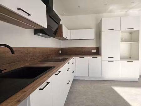 vente maison à challans (85300) : à vendre / 133m² challans