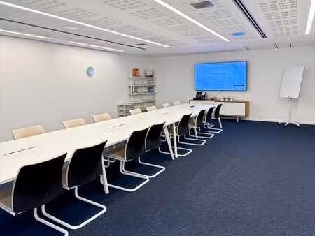 espace de bureau privé pour 4 personnes à hq rue de laloi 62