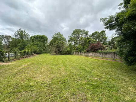 bâtisse de 80m² plus terrain - medoc couquèques