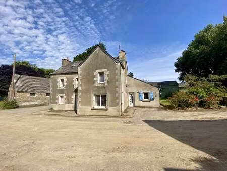 vente maison à saint-sauveur (29400) : à vendre / 131m² saint-sauveur