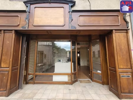 location locaux professionnels 2 pièces 61 m² à saint-girons (09200)  530 €